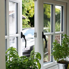 آرياپنجره|درب و پنجره|upvc|آلومينيوم،کرتین وال، راه پله شيشه اي|تهران